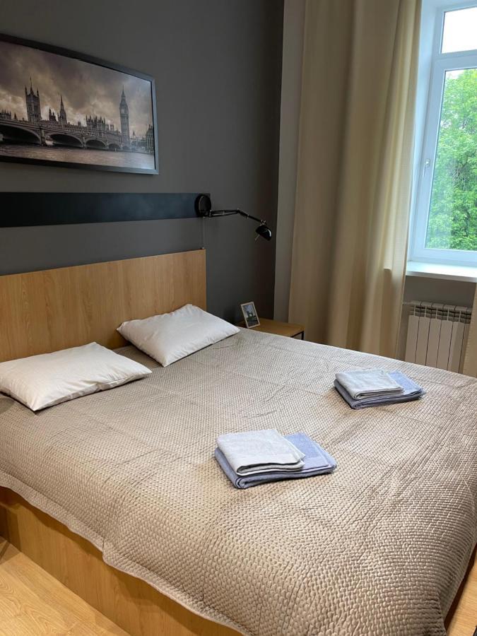 Apartments "Під Дубом"- "Under The Oak" ลวีฟ ภายนอก รูปภาพ